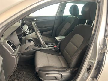 Hyundai TUCSON - 11