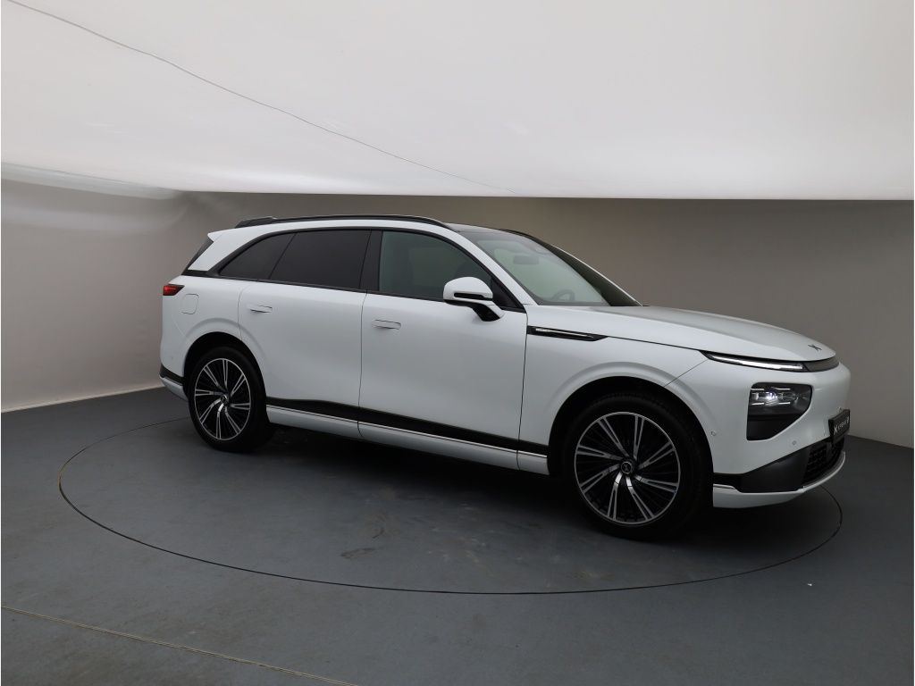 XPENG G9