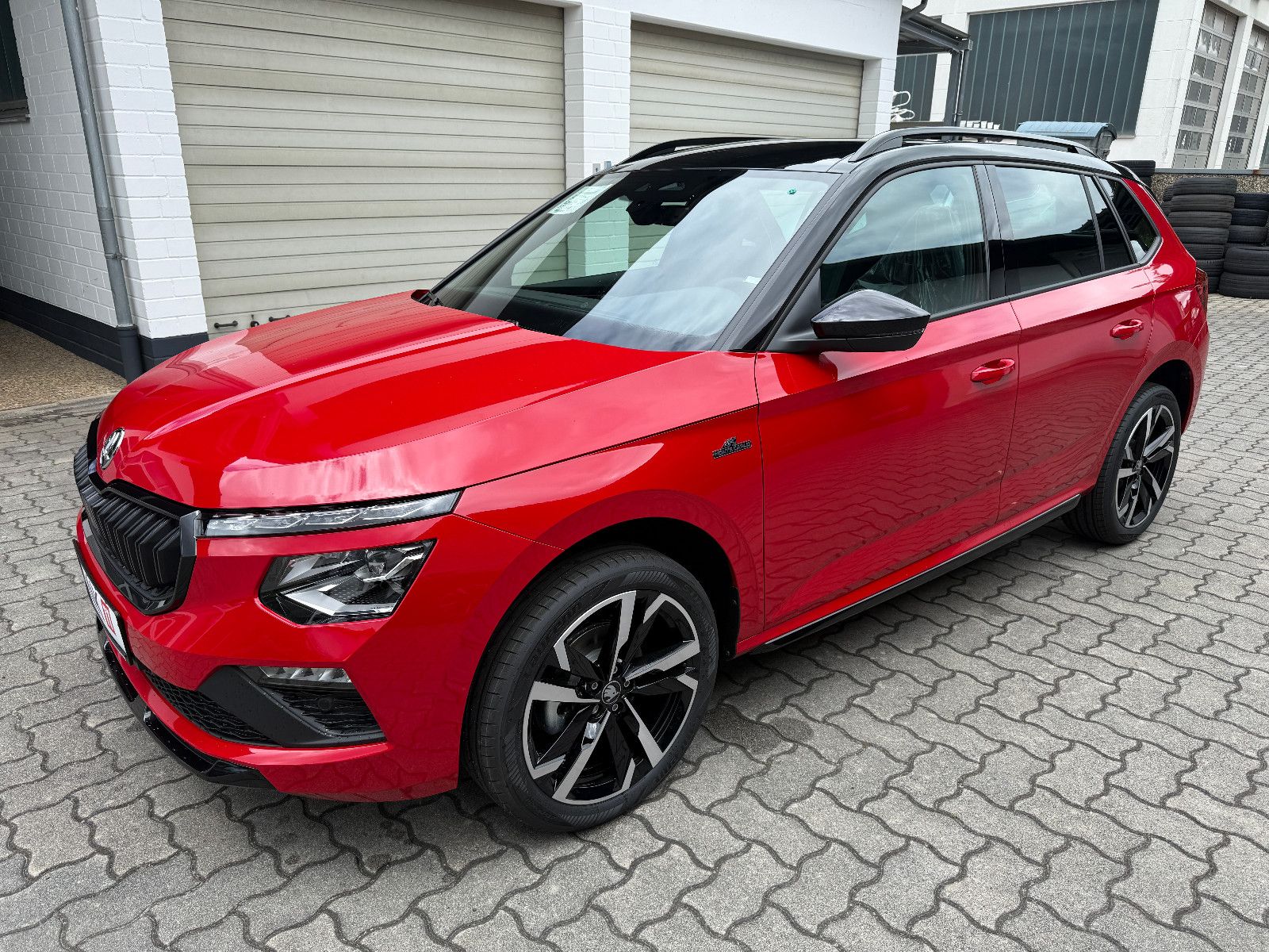 Skoda Kamiq 1.5 TSI DSG Monte Carlo AHK 18" ACC 5 J Ga imagem 2