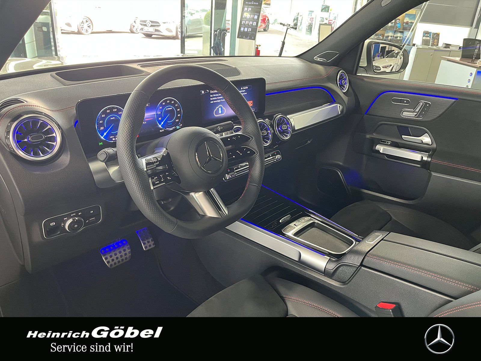 Fahrzeugabbildung Mercedes-Benz EQB 350 4M AMG+PANO+HUD+360°+CARPLAY+MEMORY+