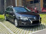 Volkswagen Passat 2.0 TDI 125kW Highline Highline - Volkswagen Passat aus 2007: Highline