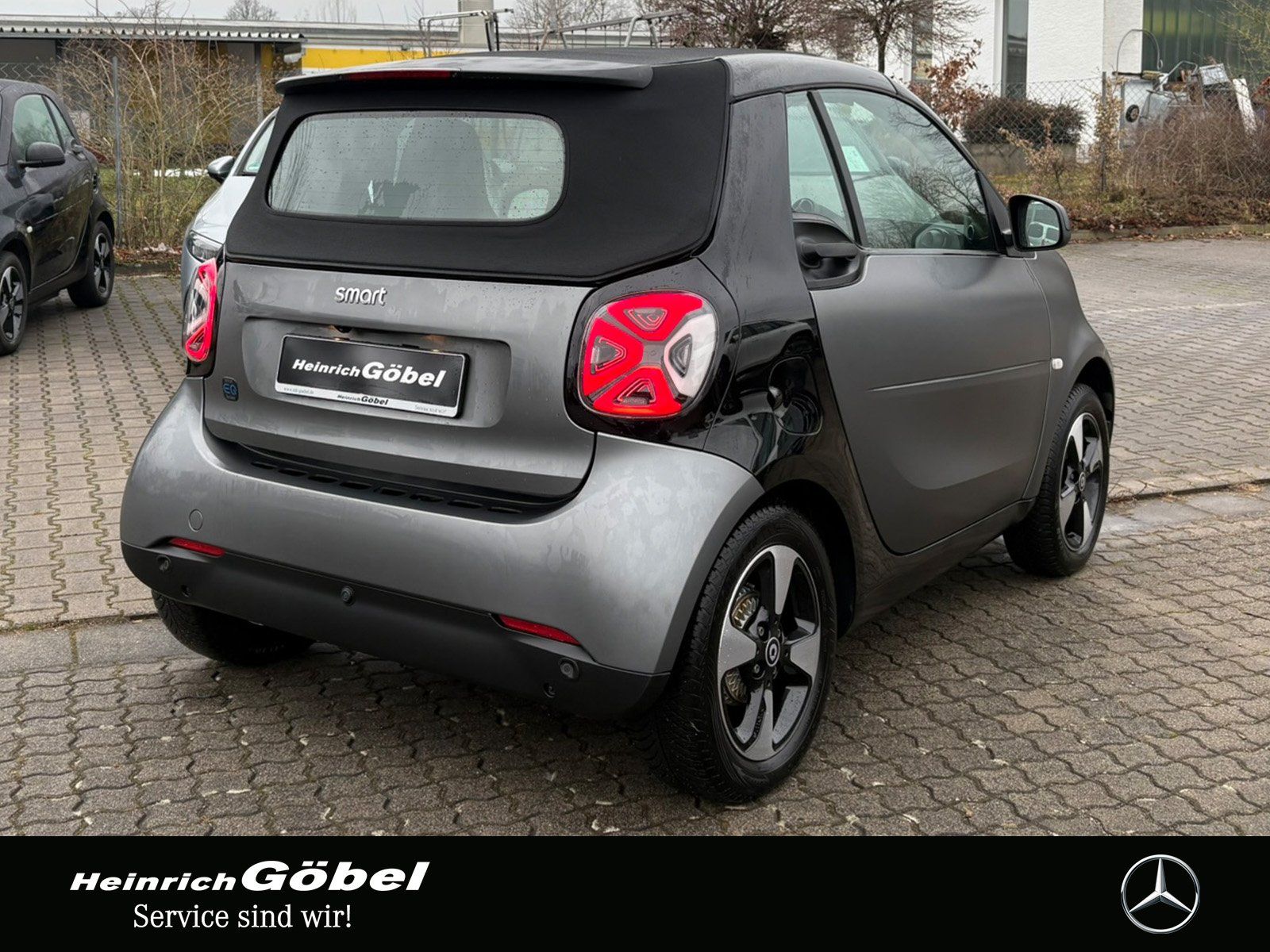 Fahrzeugabbildung Smart Smart EQ Cabrio*EXCLUSIVE-PAKET*CARPLAY*AMBIENTE