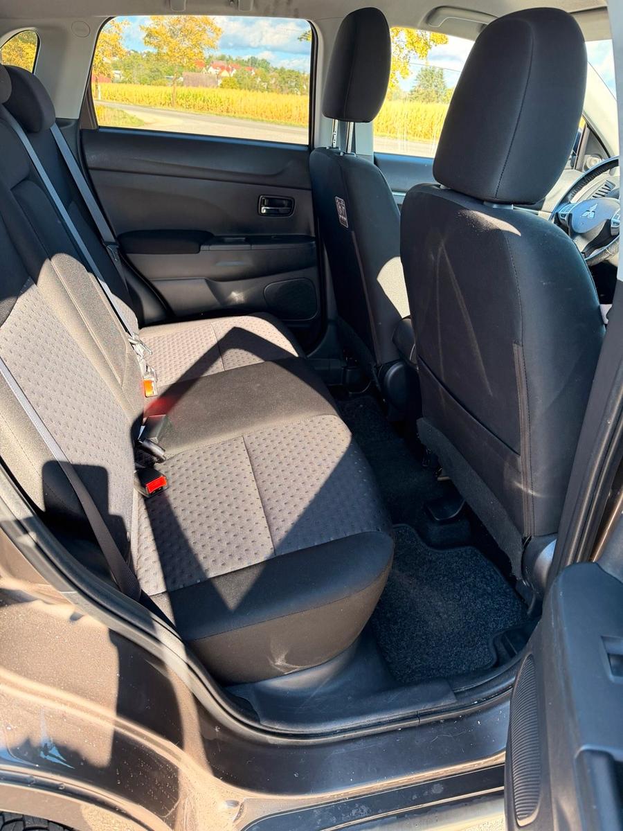 Mitsubishi ASX 2012 — photo 11