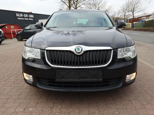 Skoda Superb Combi 2,0 Comfort Automatik-Navi-Klima !!