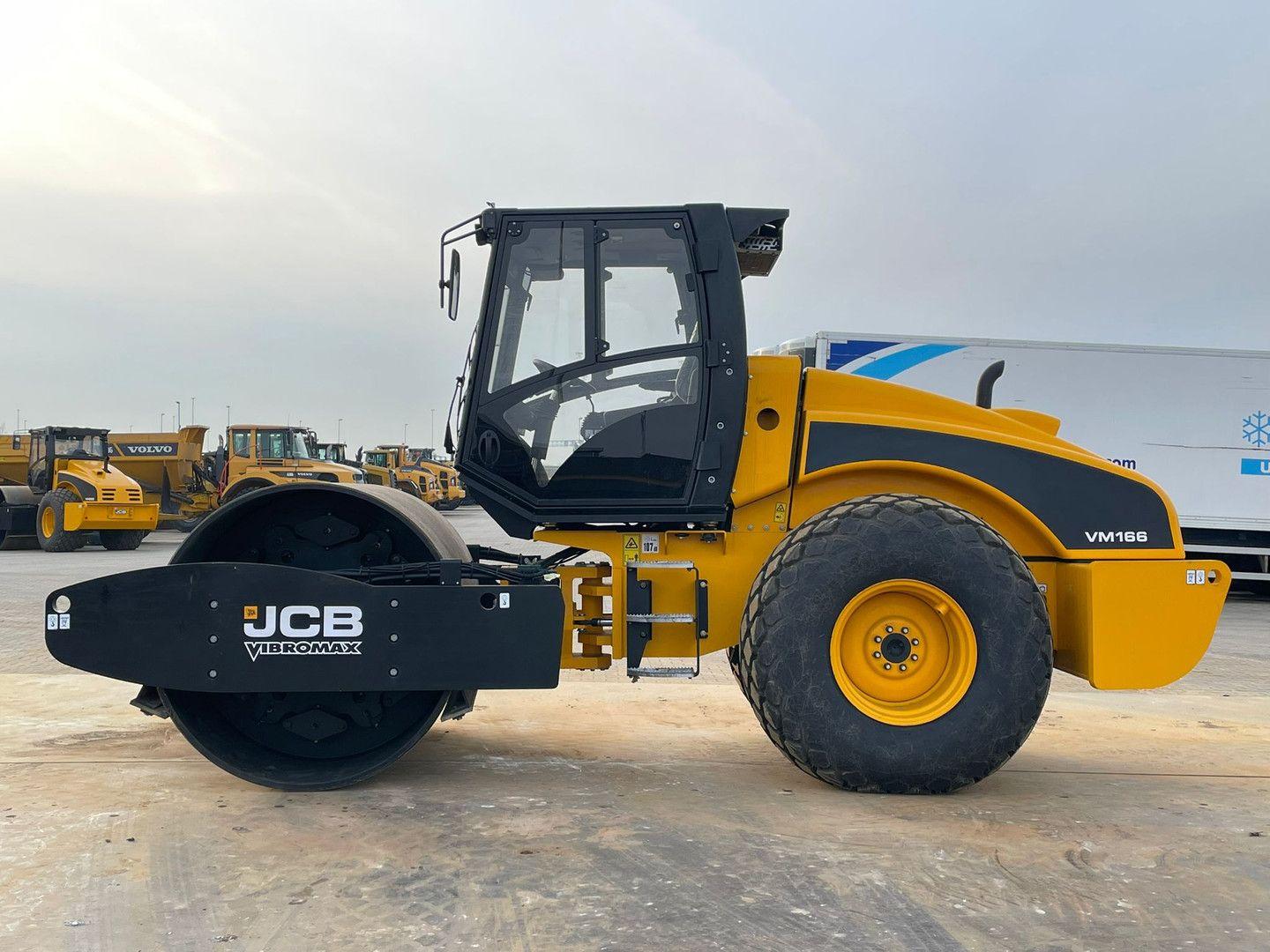 JCB VM166D (15.5t)