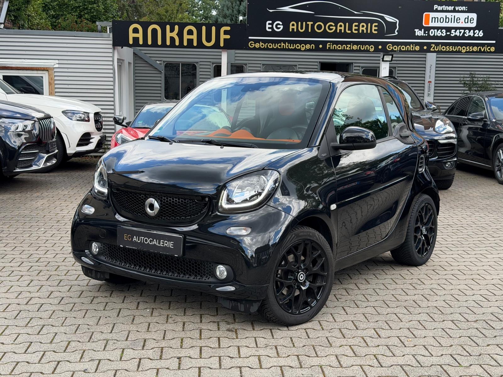 Smart ForTwo coupe 66 kW JBL Pano Navi Autom. Klima