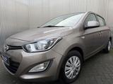 Hyundai i20 1.2l Trend Klima Garantie Top Zustand - Hyundai i20 in Mönchengladbach