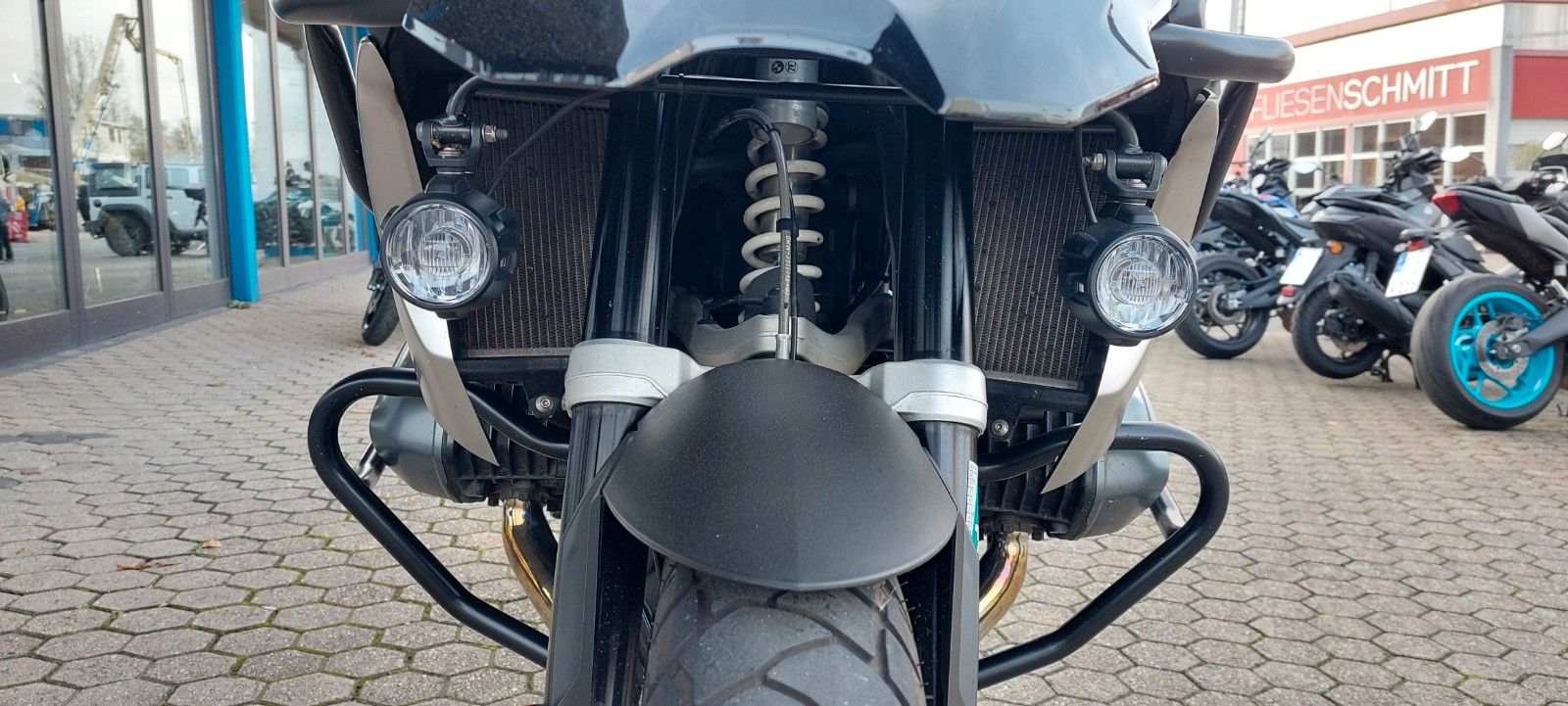 Fahrzeugabbildung BMW R 1250 GS Triple B.  tief  3 Koffer u.v.m