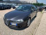 Alfa Romeo ALFA ROMEO 147 1.9 JTD (120) 5 porte Distinctive - Alfa Romeo 147: Distinctive