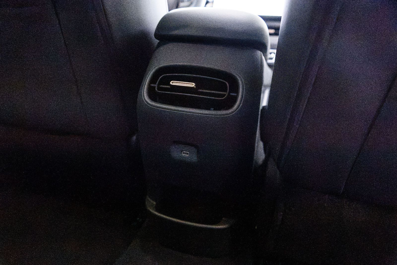 Fahrzeugabbildung GWM GWM ORA 5 SUV Hybrid Luxury 1.5 Turbo