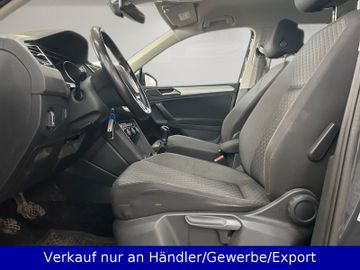 Volkswagen Tiguan - 9