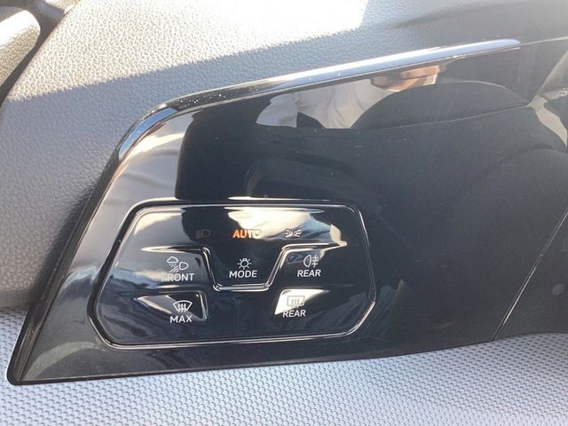 Golf VIII 1.5TSI DSG Edition 50 Jahre
