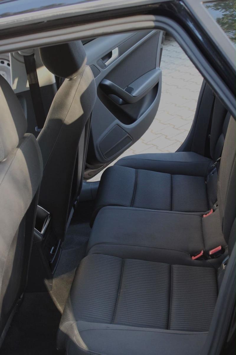 Audi A4 2010 — photo 15