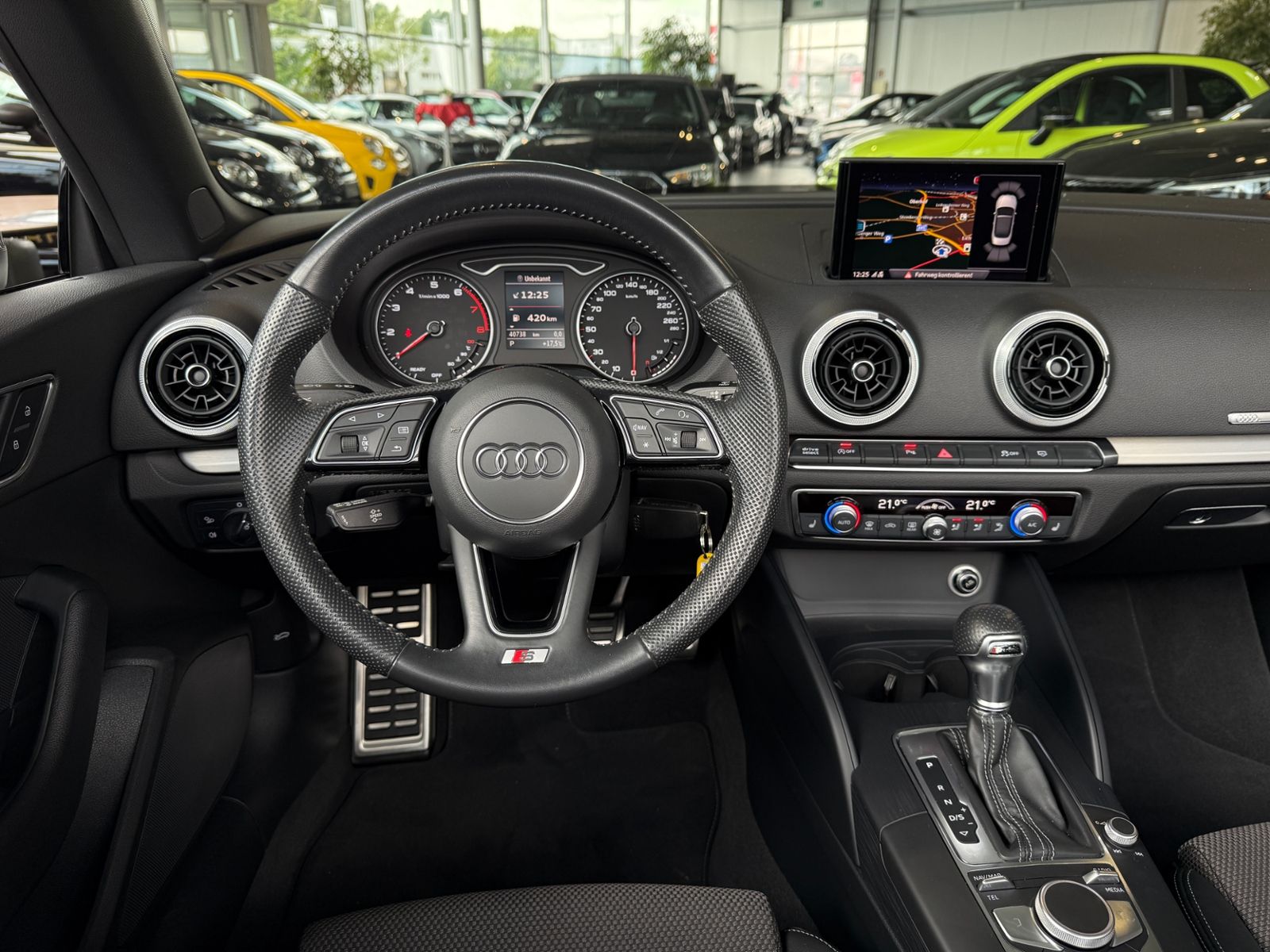 Fahrzeugabbildung Audi A3 Cabriolet S-Line LED NAVI ALU