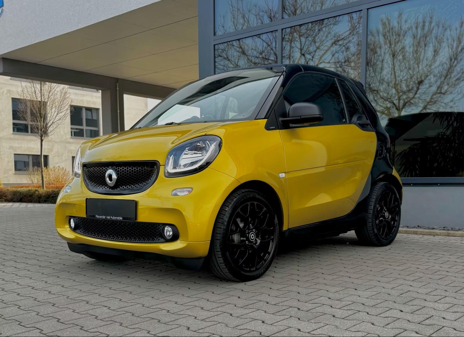 Smart ForTwo Cabrio*AUTOMATIK*NAVI*SHZ*LED*SPORTPAKET*