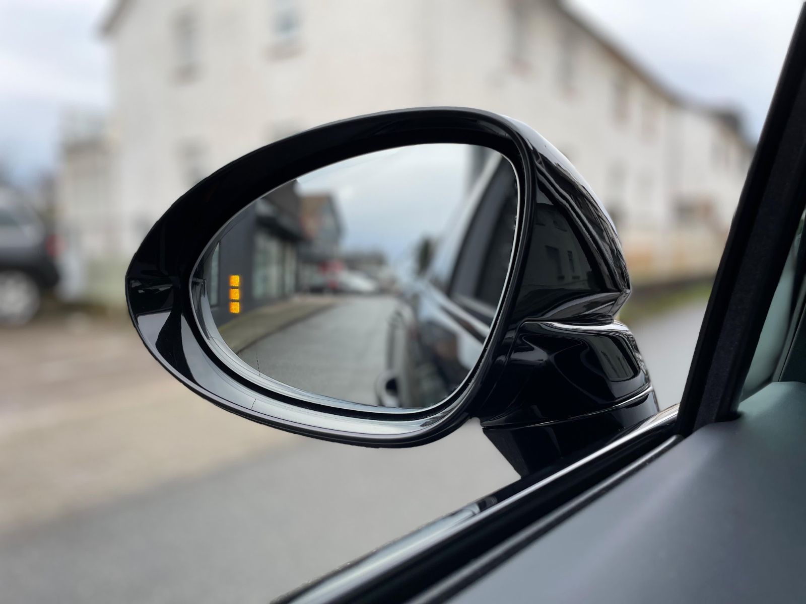 Fahrzeugabbildung Porsche Cayenne GTS Coupé |HUD|Matrix|ACC|AHK|Carbon|22"