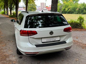 Volkswagen Passat Variant - 11