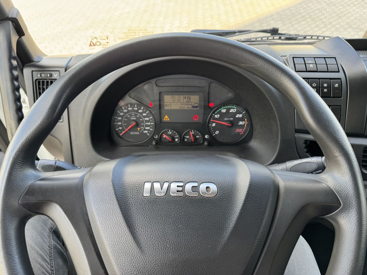Fahrzeugabbildung Iveco ML80E21/3-SeitenkipperMeiller 2x AHK,Schwingsitz