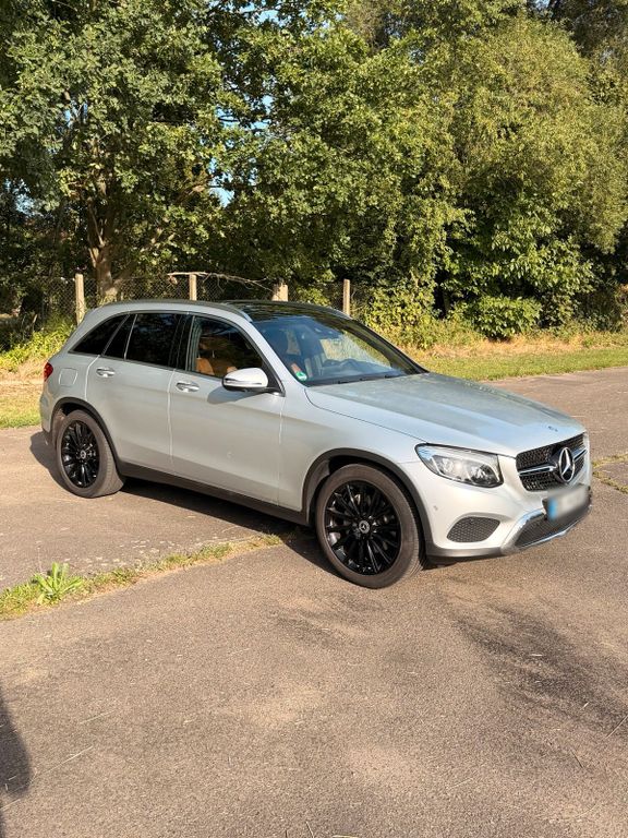 Image of Mercedes-Benz GLC 250