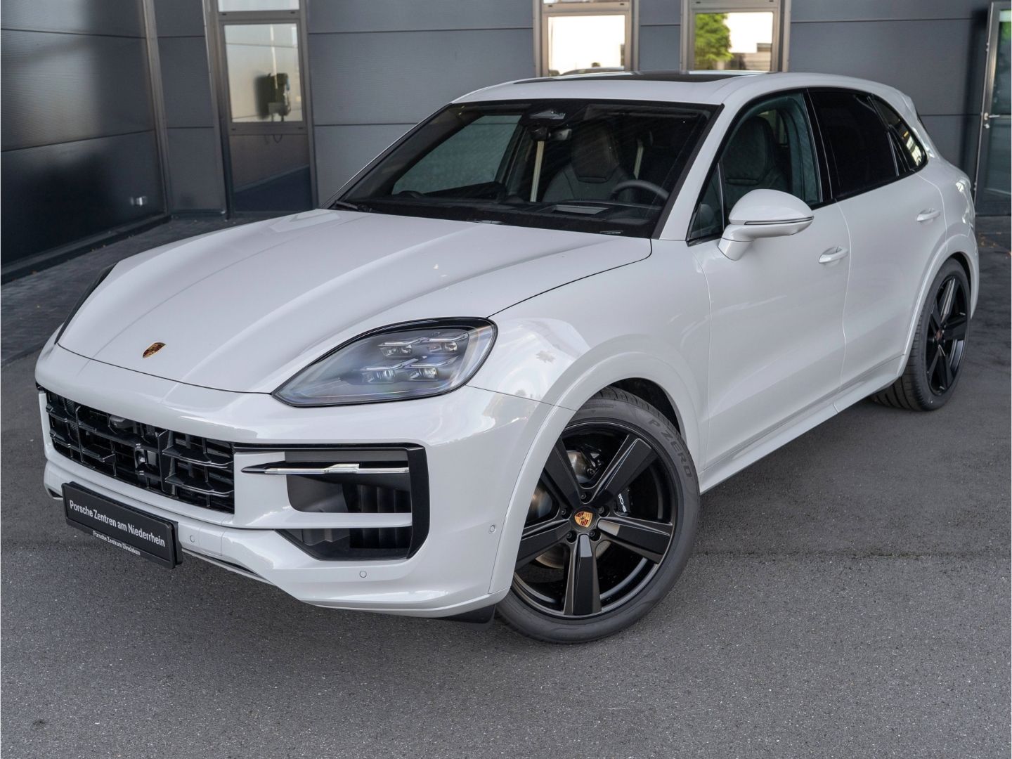 Porsche Cayenne SportDesign AHK Hinterachsl. Sportaga.