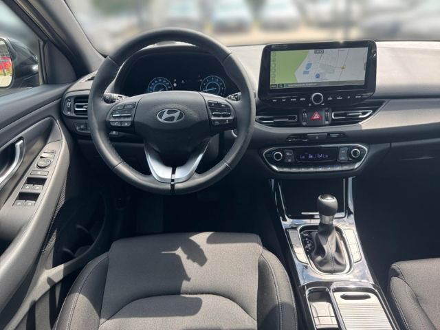 Fahrzeugabbildung Hyundai i30 FL Kombi (MY25) 1.5 T-GDI (140 PS) 48V 7-DCT