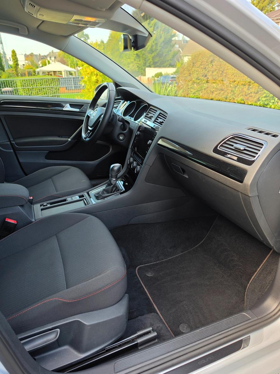 Volkswagen Golf 1.5 TSI ACT DSG Sound Variant Sound