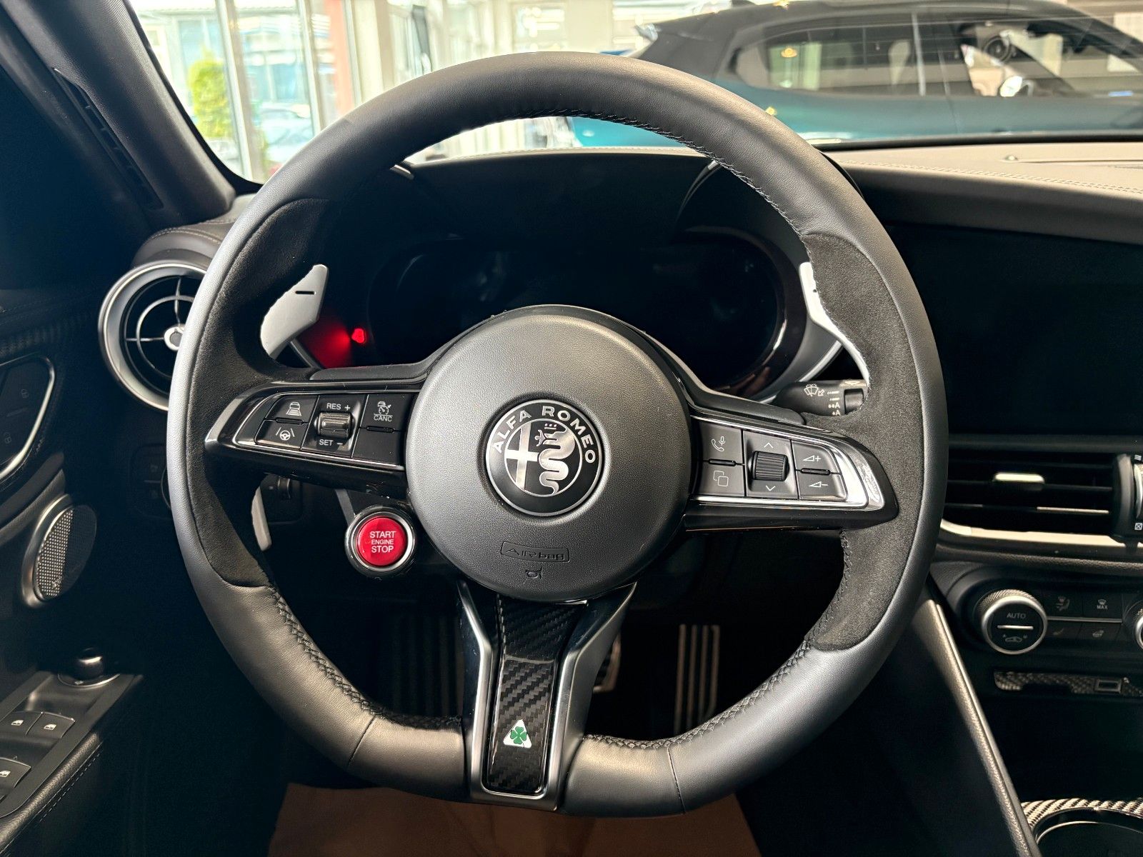 Alfa Romeo Giulia - Bild 12