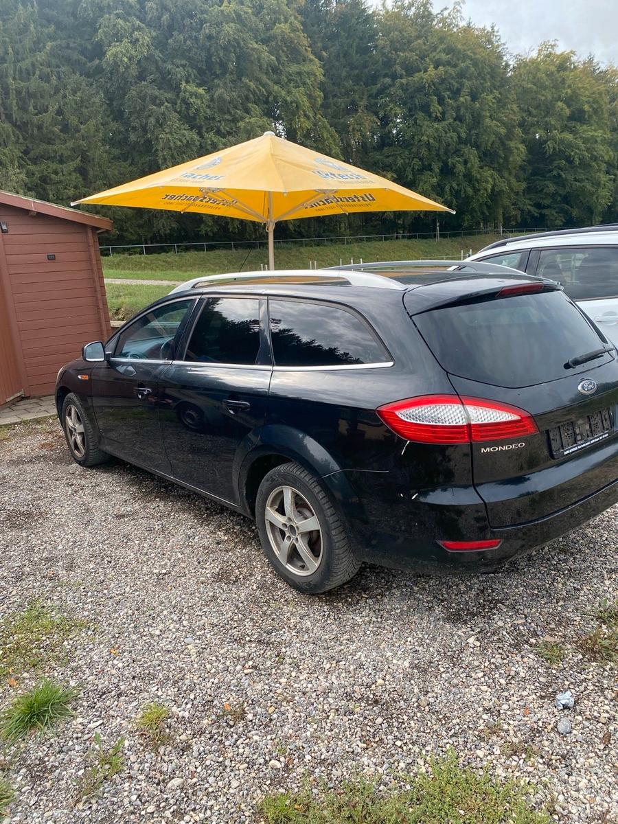 Ford Mondeo 2008 — rear view