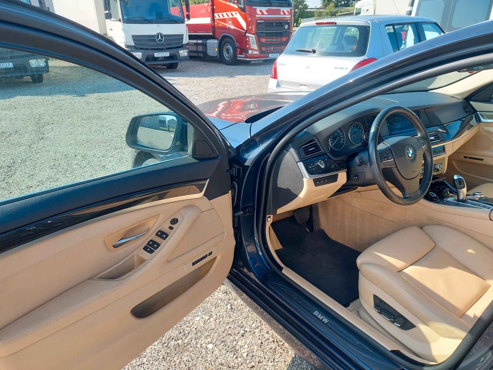 BMW 523 2010 — photo 16
