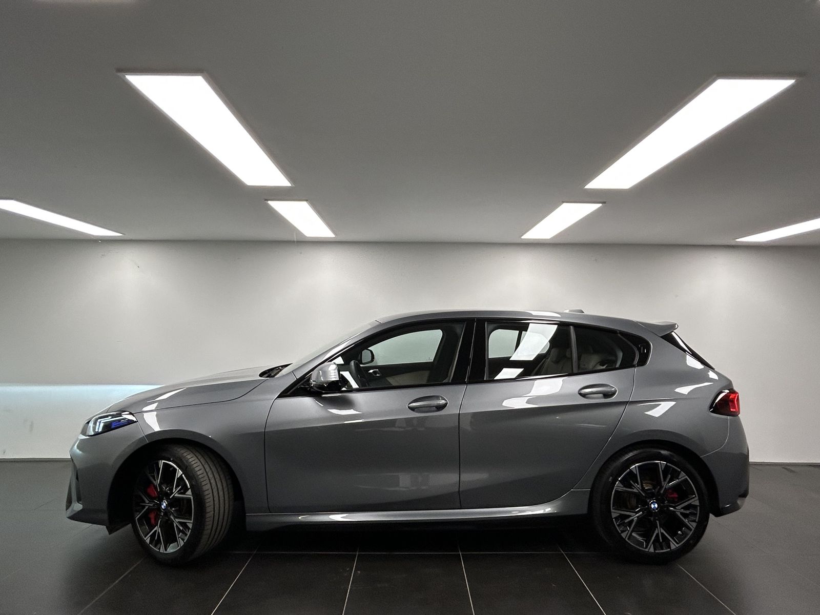 BMW 116 Hatch M Sportpaket Pro Head-Up DAB LED Shz imagem 2