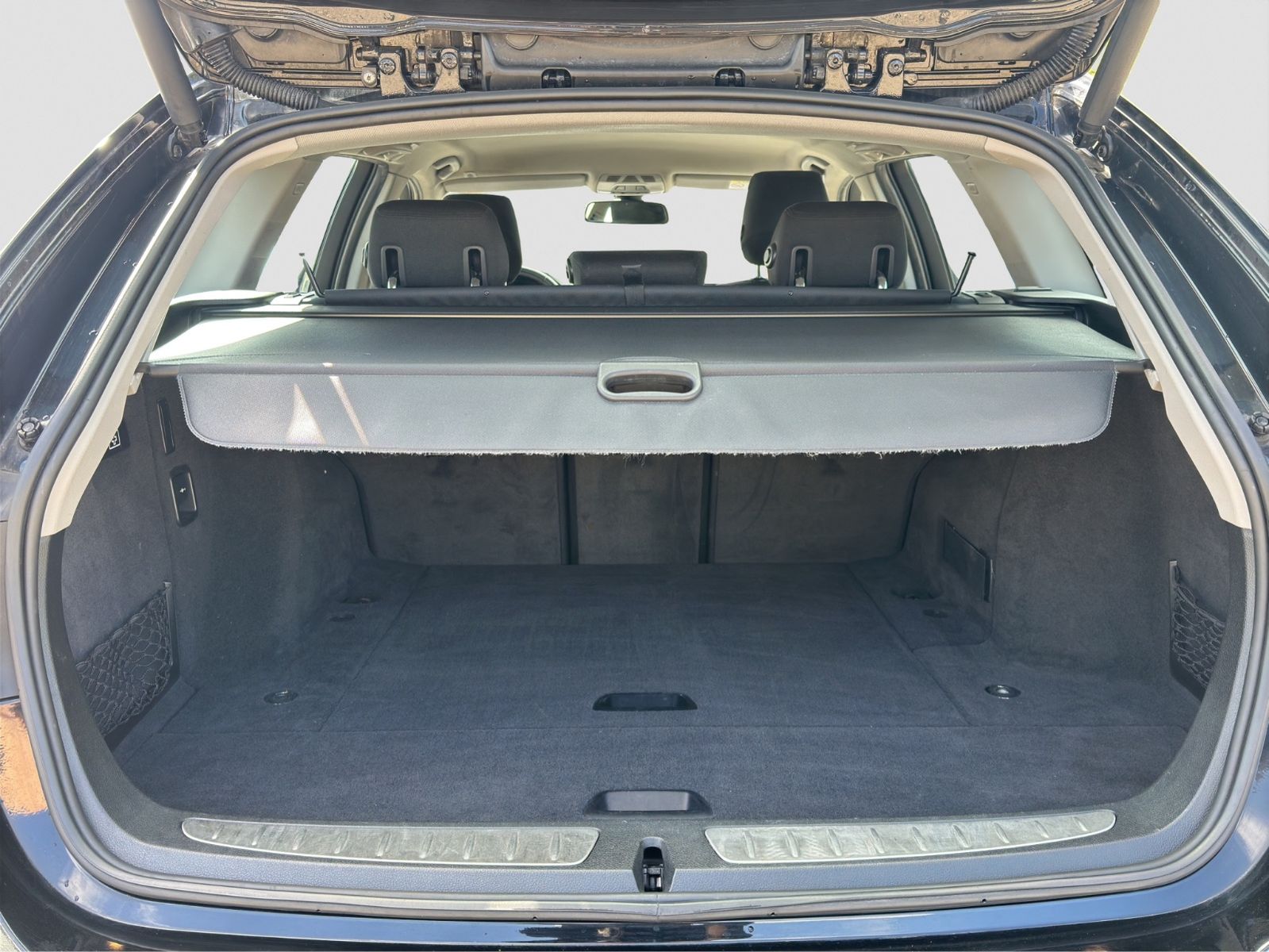 Fahrzeugabbildung BMW 316i Touring/Sitzheiz./Klimaauto./PDC/Tempomat