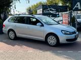 Volkswagen Golf VI 1.6 Variant*Carplay*Klima*Kamera*Navi* - Volkswagen Golf aus 2010: Kombi