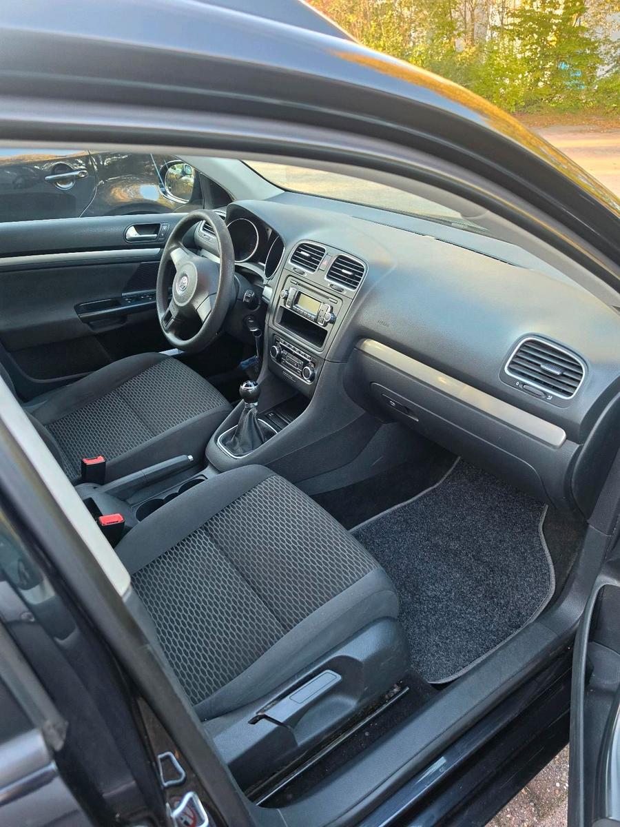 Volkswagen Golf 2010 — photo 6