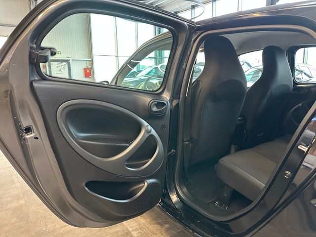 Smart ForFour Basis 52 kW *Klima*Radio*BT*Tempomat*