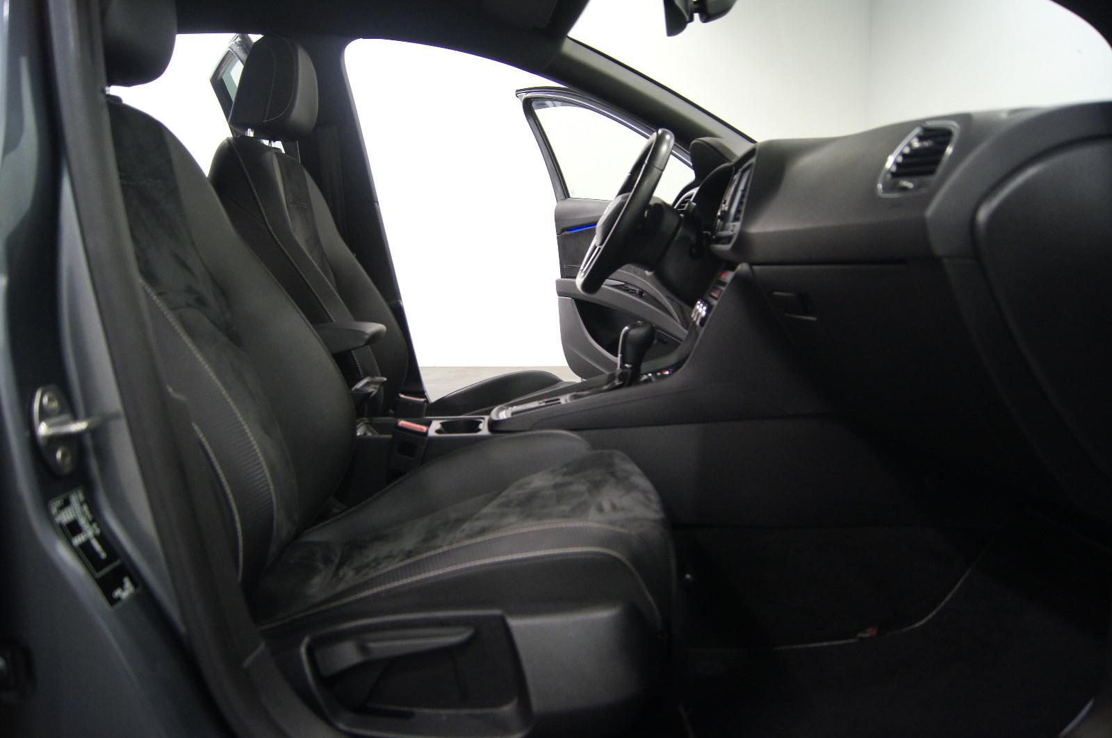 Seat Leon ST Cupra 300 ch 4Drive • DSG • Cuir • Virtual Cockpit • Caméra - Apple CarPlay • DCC