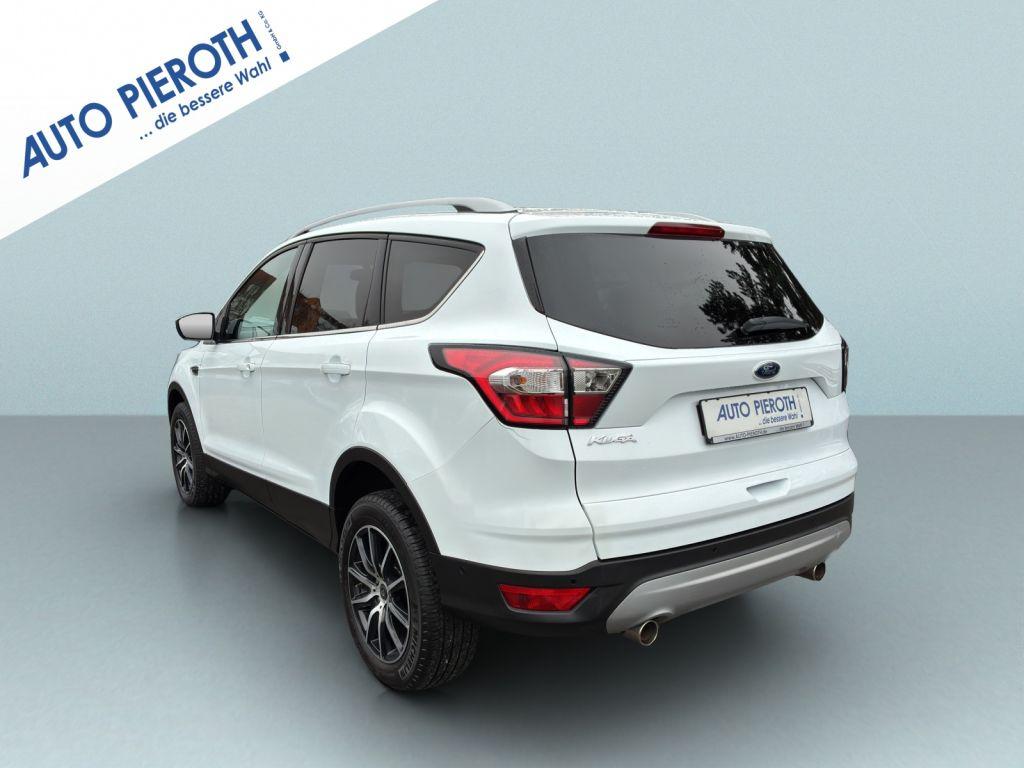 Ford Kuga 1.5 EcoBoost 2x4 Black & Silver