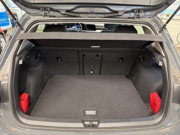 Volkswagen Golf - 6