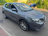 Nissan Qashqai 1.6 dCi DPF Xtronic Tekna Tekna - Nissan Qashqai in Leipzig