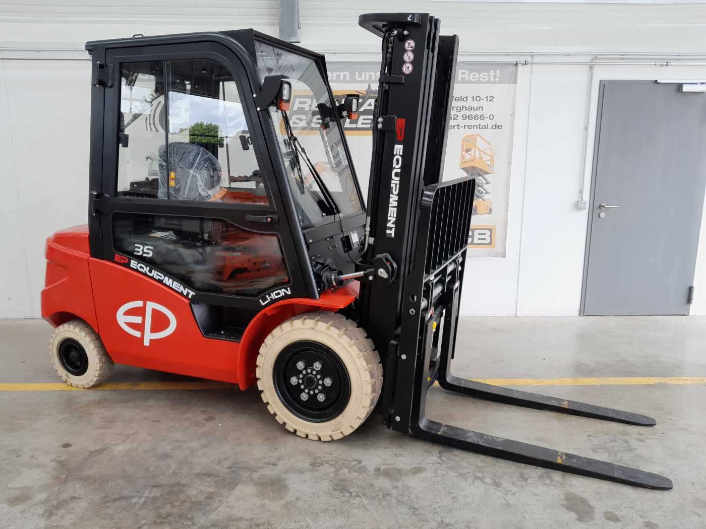 Fahrzeugabbildung Andere EP Equipment EFL353 / 3,5T / Triplex: 4,80m /ZVG
