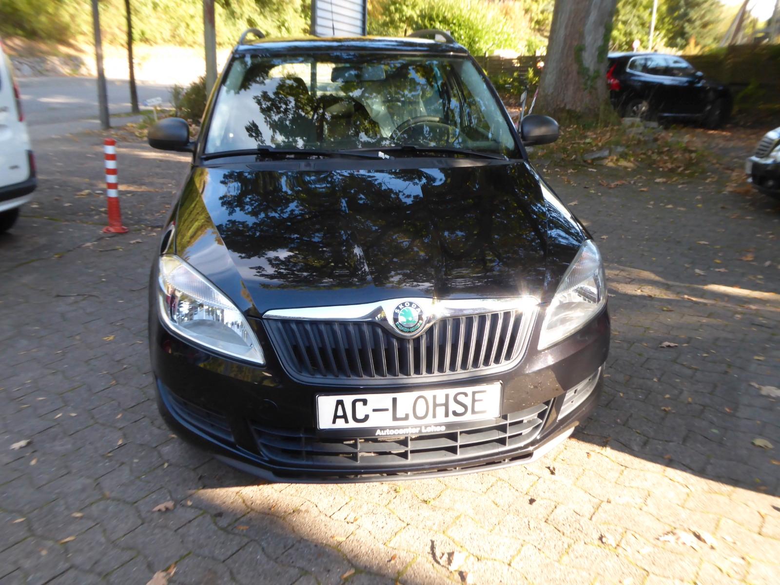 Skoda Fabia 2011 — interior