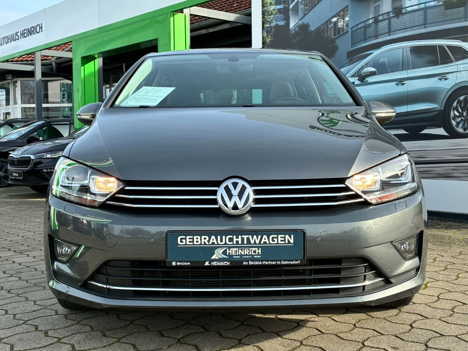 Fahrzeugabbildung Volkswagen Golf Sportsvan Highline 1.4 TSI 6-Gang*Bi-Xenon*