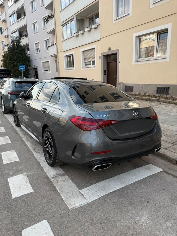 Image of Mercedes-Benz C 300