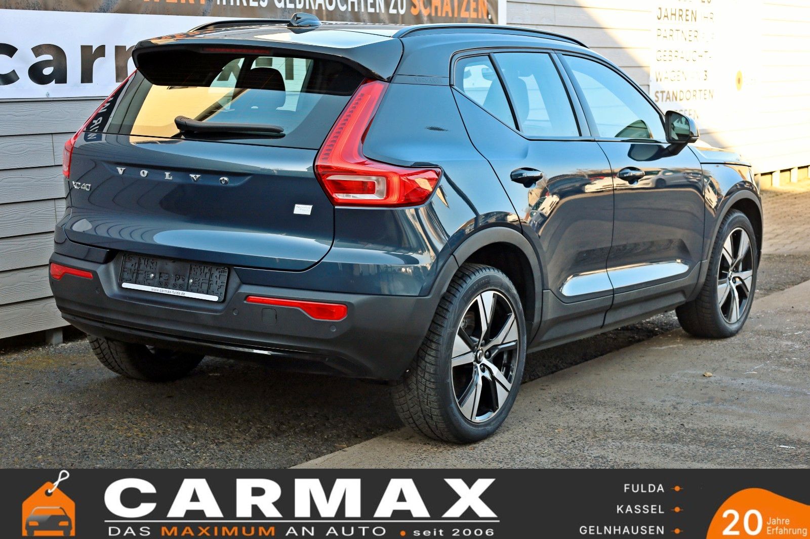 Fahrzeugabbildung Volvo XC40 Plus Recharge AWD,Navi,Kamera,SH,ACC
