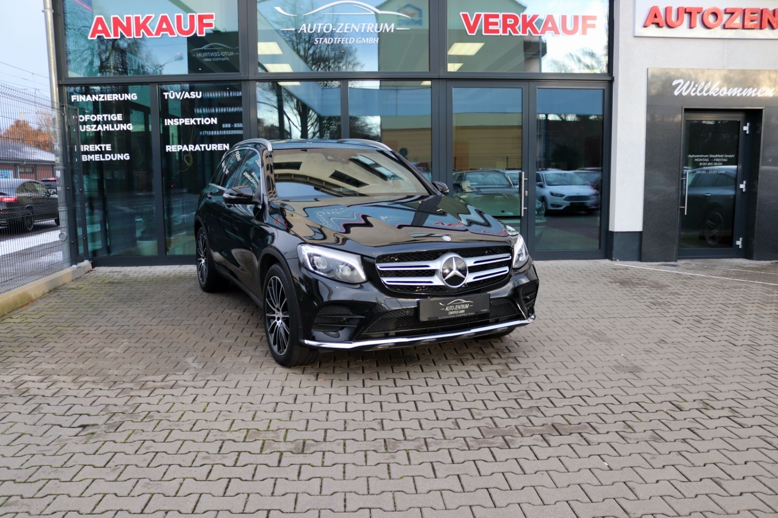 MERCEDES-BENZ GLC 250d 4Matic AMG Standhzg HuD COMAND Kamera