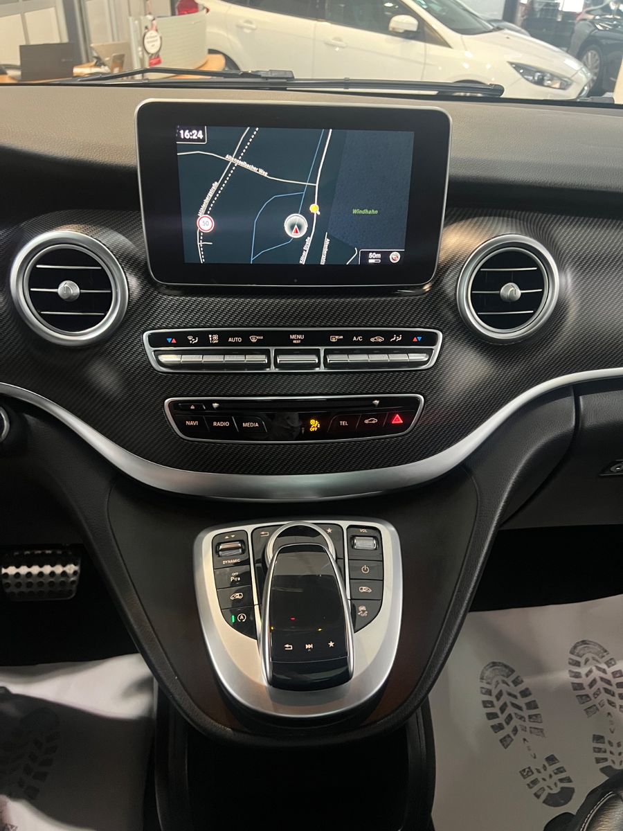 Fahrzeugabbildung Mercedes-Benz V 250 d 4MATIC lang AMG LINE *PANO*Perlmutt-Weiß
