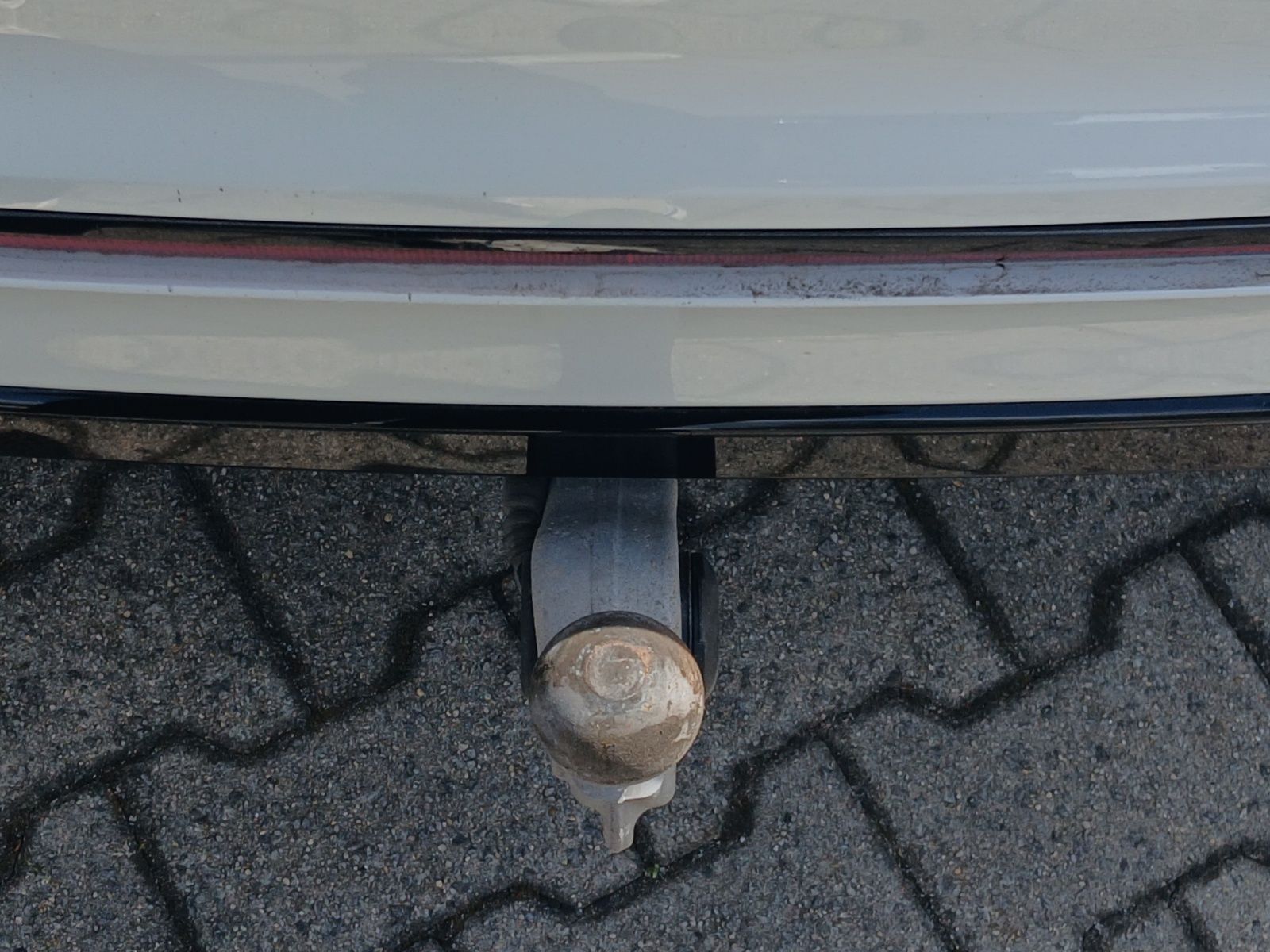Fahrzeugabbildung Volkswagen Tiguan TDI R-Line DSG 4M Matrix AHK Navi AID ACC