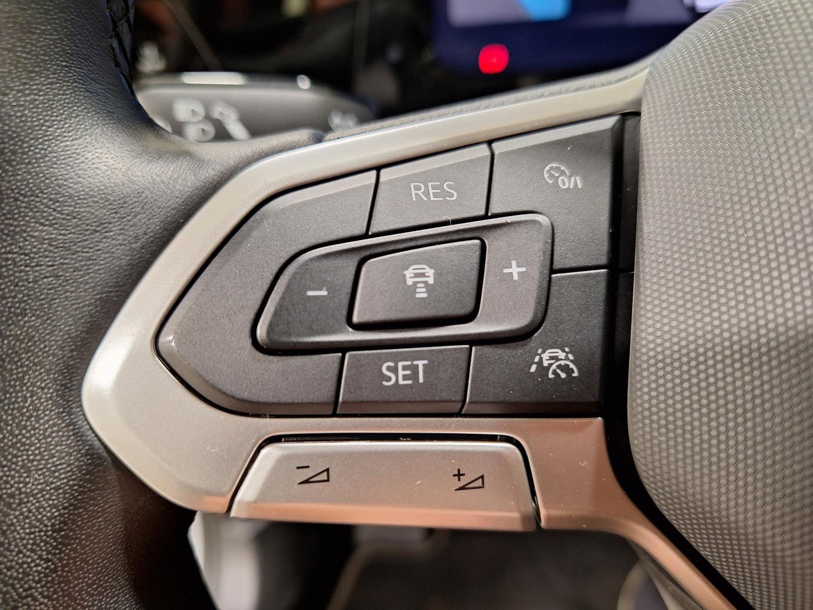 Volkswagen Golf 2.0 TDI Life ACC Travel+Lane Assist 5J-Gara, миниатюра 24