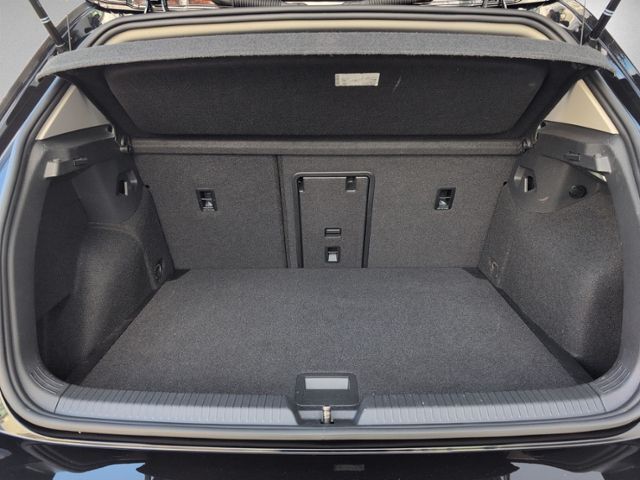 Golf VIII 1.5 eTSI DSG STYLE KAMERA+ACC+NAVI+LED