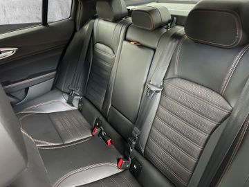 Alfa Romeo Giulia MY24 Intensa 280 PS AT8 Q4 HARMAN KARDON