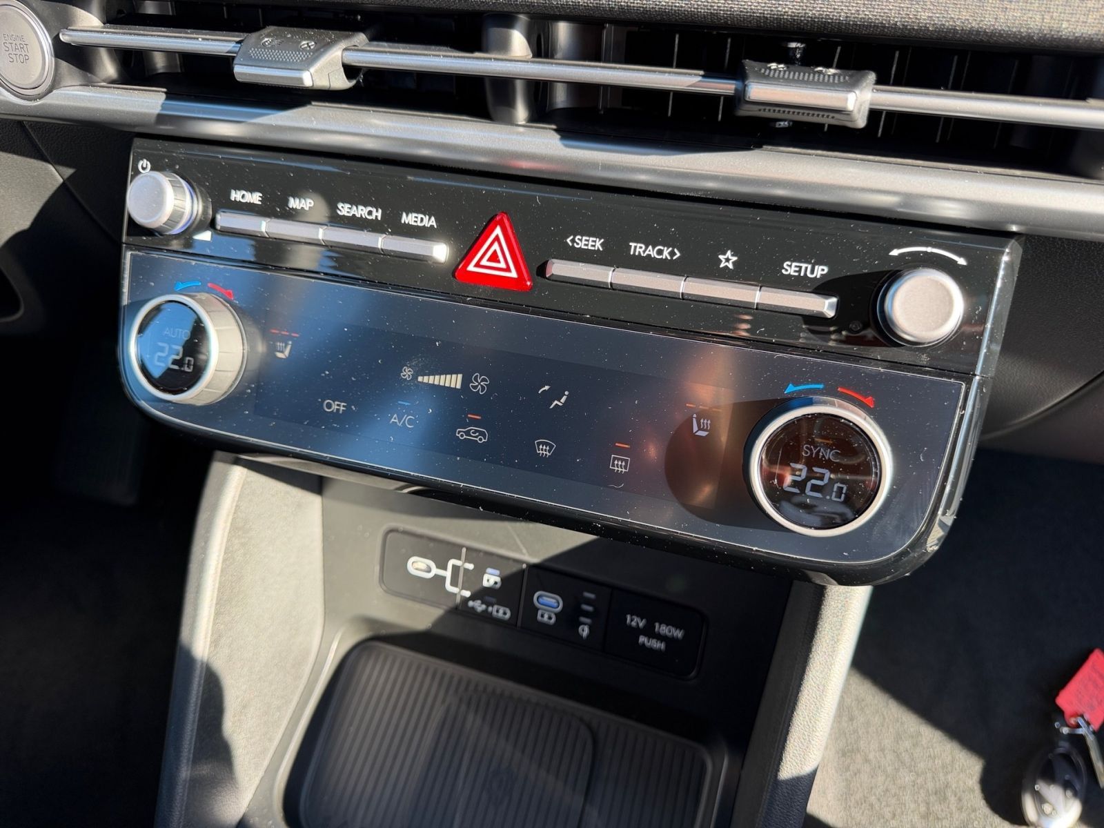 Fahrzeugabbildung Hyundai TUCSON 1.6 T-GDI Select Navi LED Sitzheizung